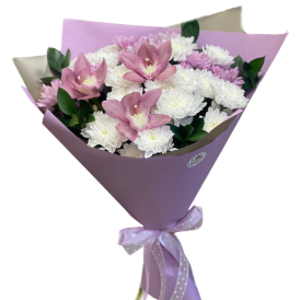 Букет в сиреневых тонах с орхидеей "Розовая дымка"