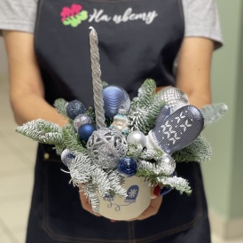 Новогодняя композиция в кружке "Синий иней"