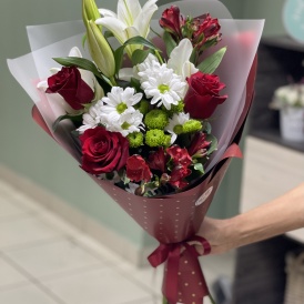 Букет с Лилией "Подарочный" (классика)