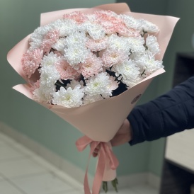 Букет из хризантем "Коралловое облачко"