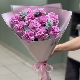 11 диантусов и эвкалипт