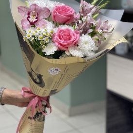 Букет с орхидей "Нежный вечер"