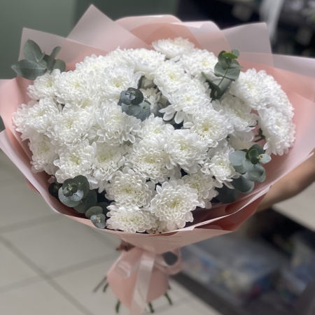 Букет из хризантем и эвкалипта "Белый вальс" фото 2