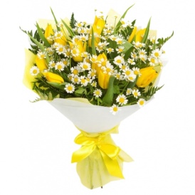 Букет с тюльпанами и ромашками "Дыхание весны"